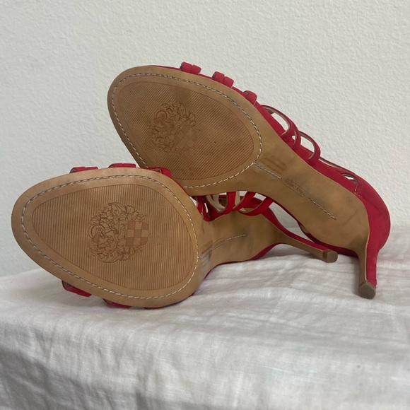 Vince Camuto red suede / leather stiletto heels - Picture 3 of 8